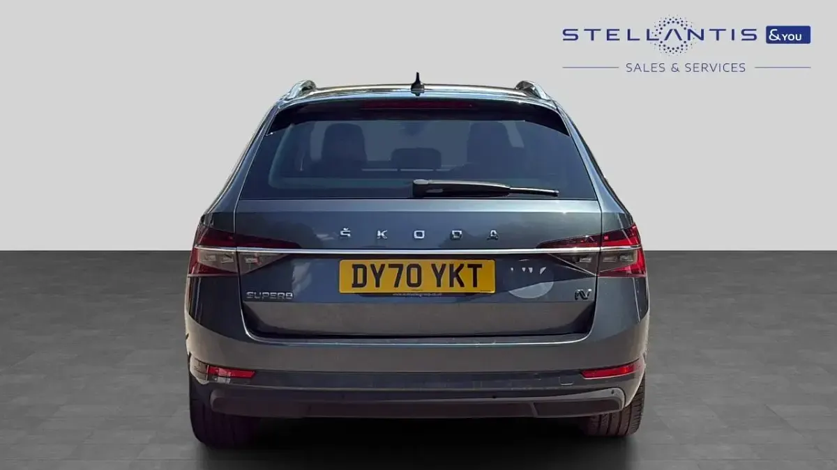 Used Skoda Superb SE L 215 HP (158 kW) 2020 Grey Estate