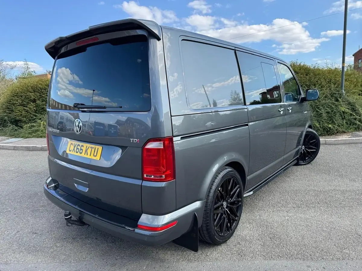 Used VW T6 Highline 150 HP (110 kW) 2016 Grey Van