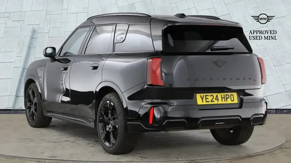 Used Mini Countryman 215 HP (158 kW) 2024 Black SUV