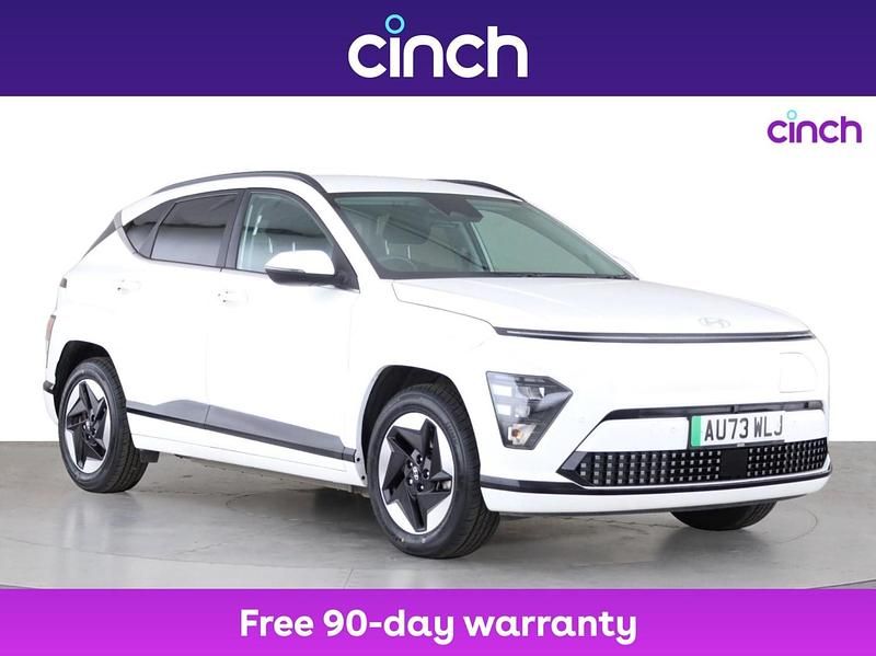 White Used 2024 Hyundai Kona Advanced SUV | £19,599 (Good price) - Image 1/3