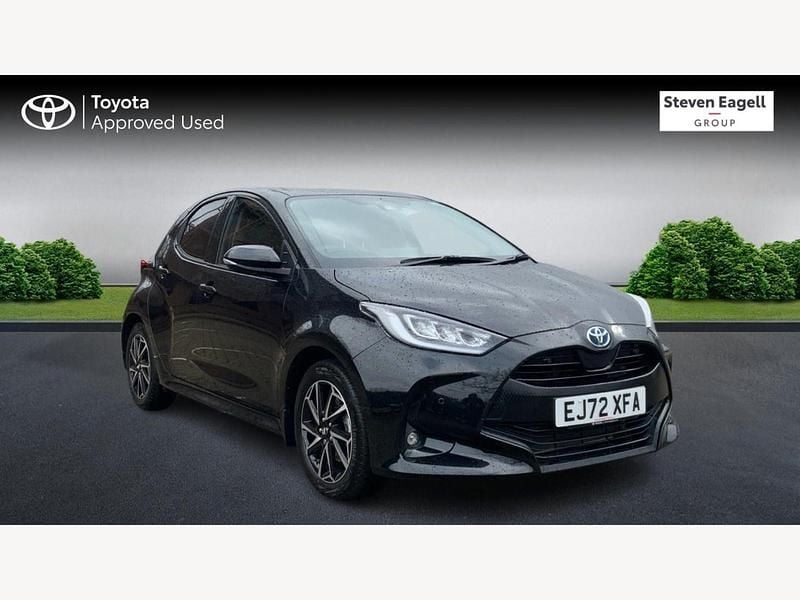 Used Toyota Yaris Hybrid Design 2023 Black Hatchback