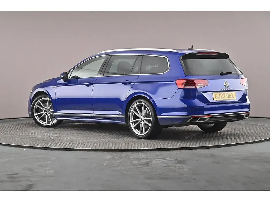 Used VW Passat 200 HP (147 kW) 2022 Estate