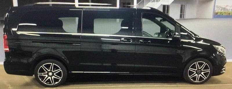 Used Mercedes V220 AMG line 2017 Black MPV