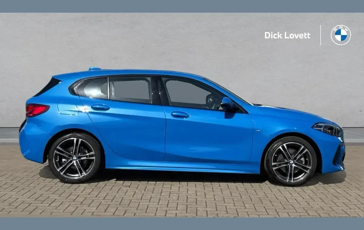 Used BMW 118 M Sport 134 HP (98 kW) 2023 Blue Hatchback