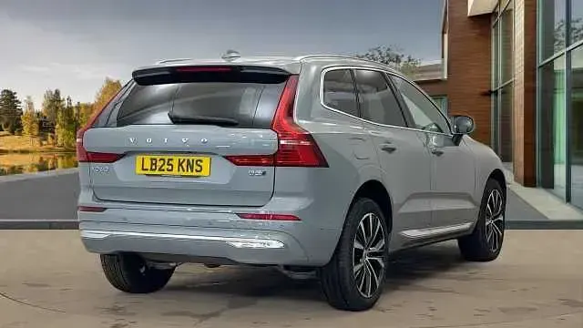 Używany Volvo XC60 Ultra 247 KM (181 kW) 2025 SUV