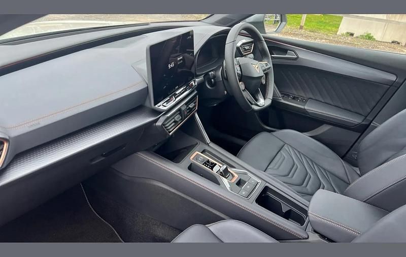 Nuevo Cupra Leon 147 CV (108 kW) 2026 Gris Familiar
