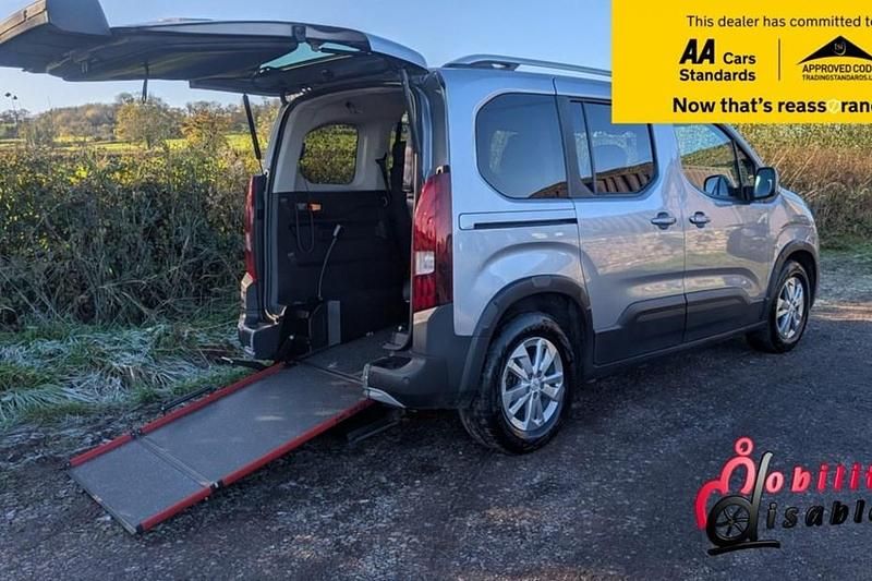 Grey Used 2019 Peugeot Rifter Allure MPV | £15,950 (A bit pricey) - Image 1/1