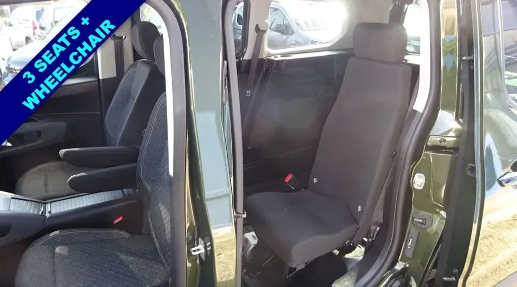 Nouă Peugeot Rifter Access 2025 Verde Monovolum