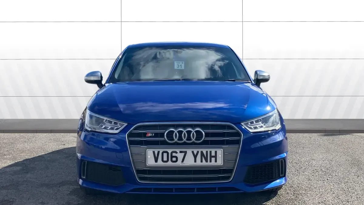 Used Audi A1 Design 231 HP (169 kW) 2017 Blue Hatchback