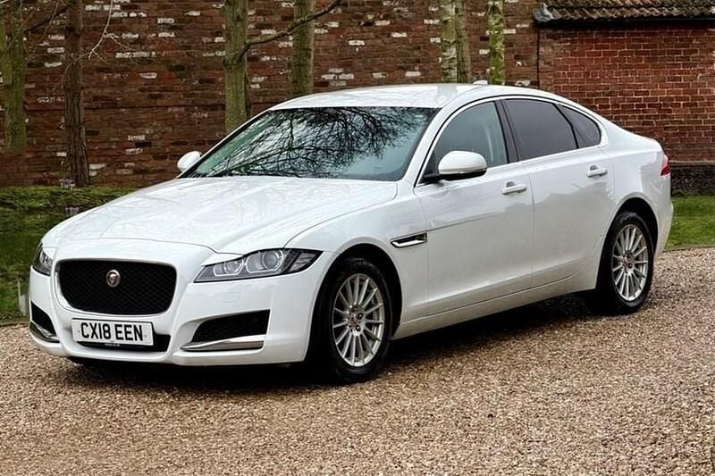 Used Jaguar XF Prestige 247 HP (181 kW) 2018 White Sedan