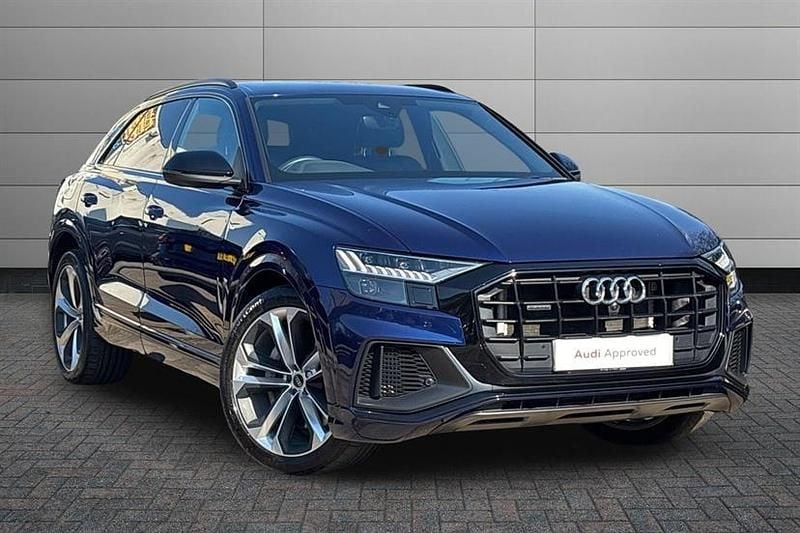 Used Audi Q8 Comfort 381 HP (280 kW) 2023 Navarra blue SUV