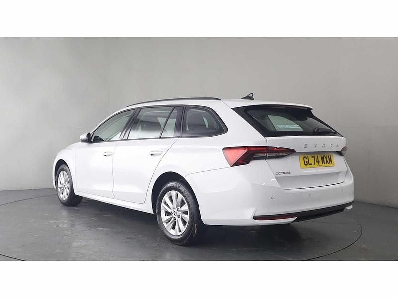 Used Skoda Octavia SE Technology 85 HP (62 kW) 2024 Moon white metallic Estate