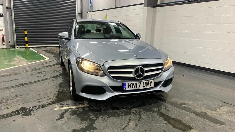 Used Mercedes C200 SE 184 HP (135 kW) 2017 Silver Sedan