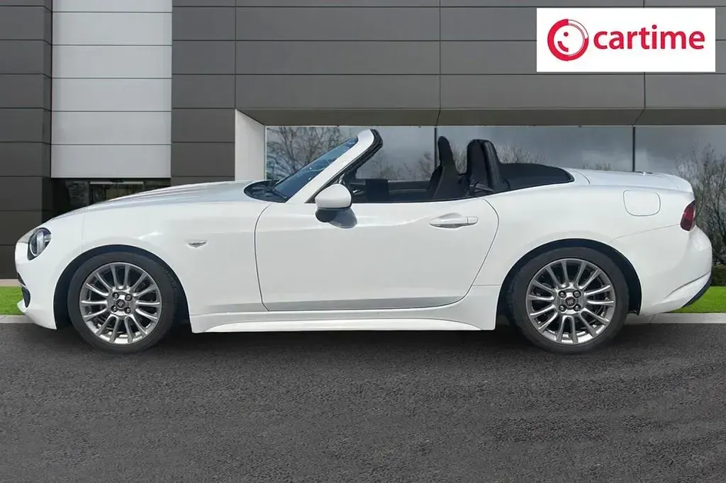 Used Fiat 124 Spider Classica 140 HP (102 kW) 2018 White Cabriolet