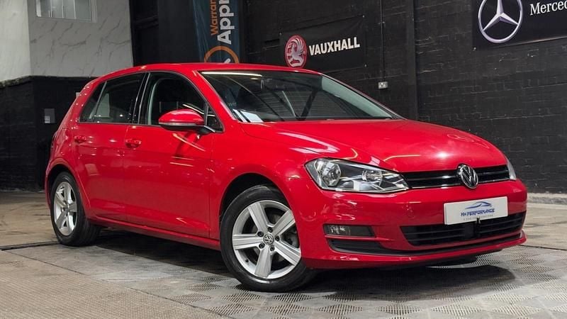 Used VW Golf VII Match 105 HP (77 kW) 2015 Red Hatchback