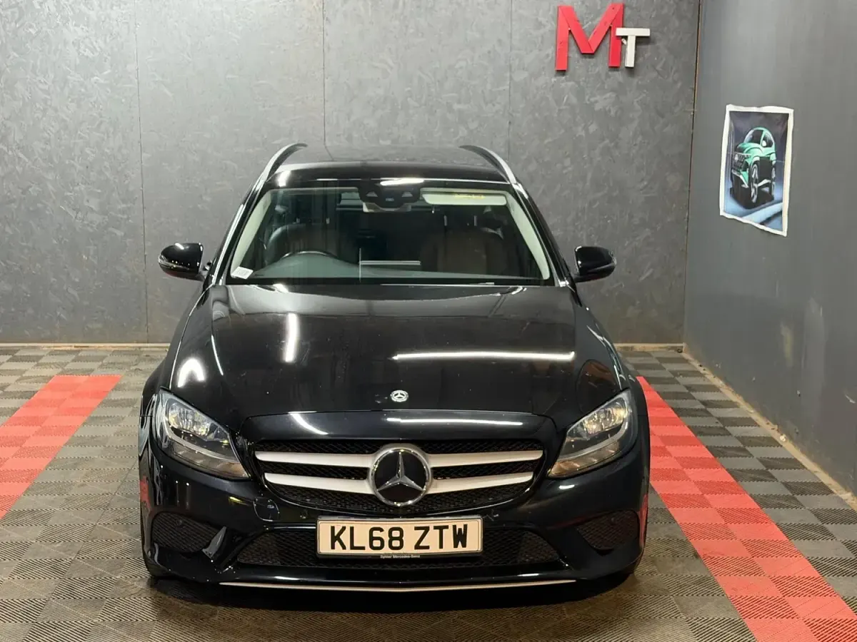 Used Mercedes C200 SE 2019 Black Estate