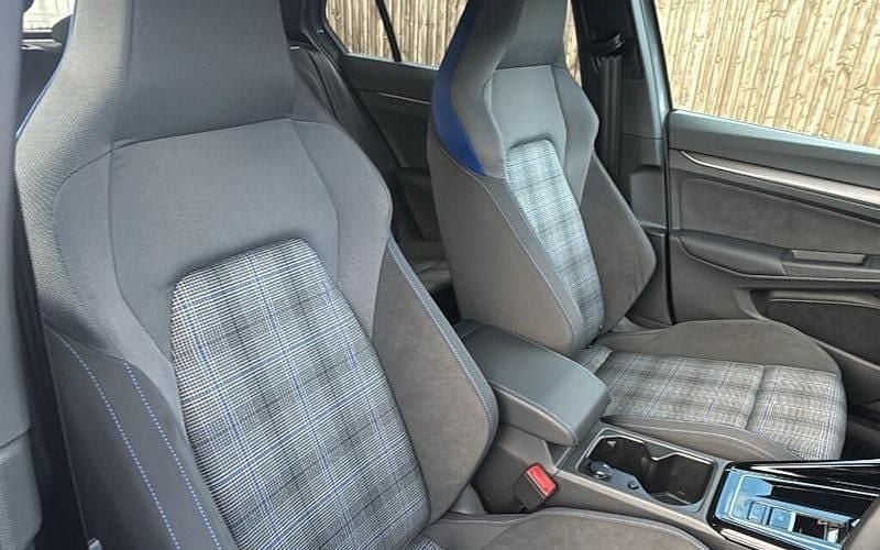 New VW Golf VIII GTE 272 HP (200 kW) 2025 Hatchback