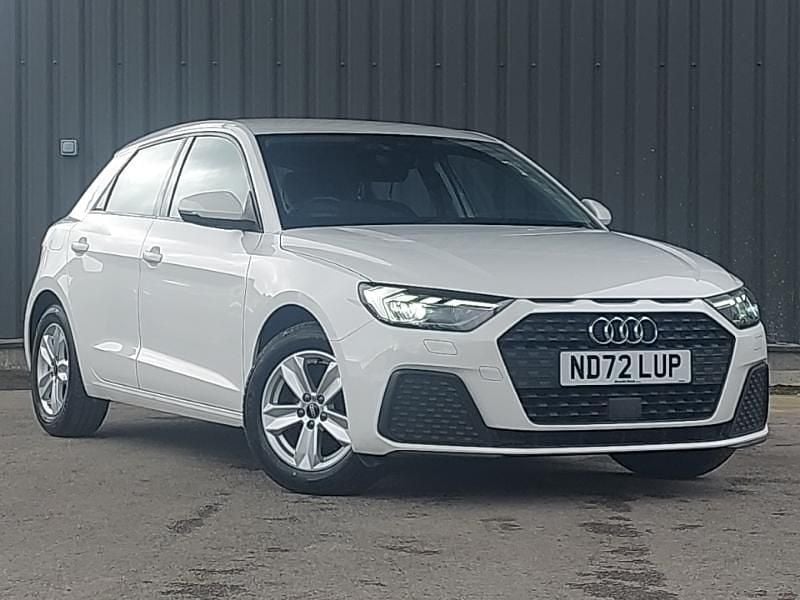 Used Audi A1 Design 95 HP (69 kW) 2023 White SUV