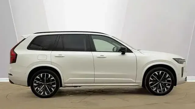 Usado Volvo XC90 Ultra 247 HP (181 kW) 2025 Branco SUV