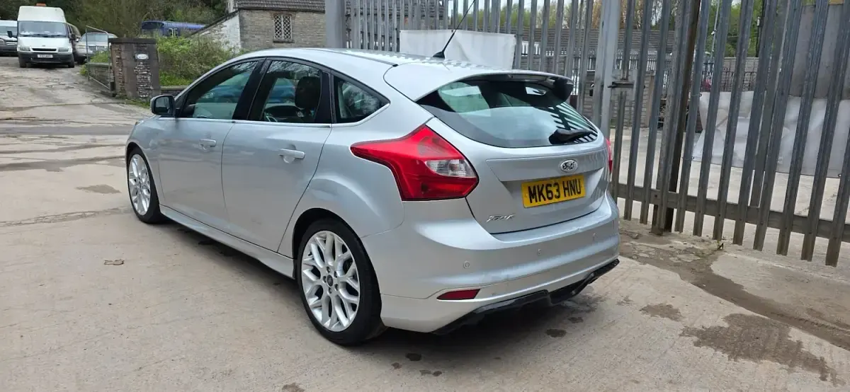 Used Ford Focus Zetec 2013 Silver Hatchback