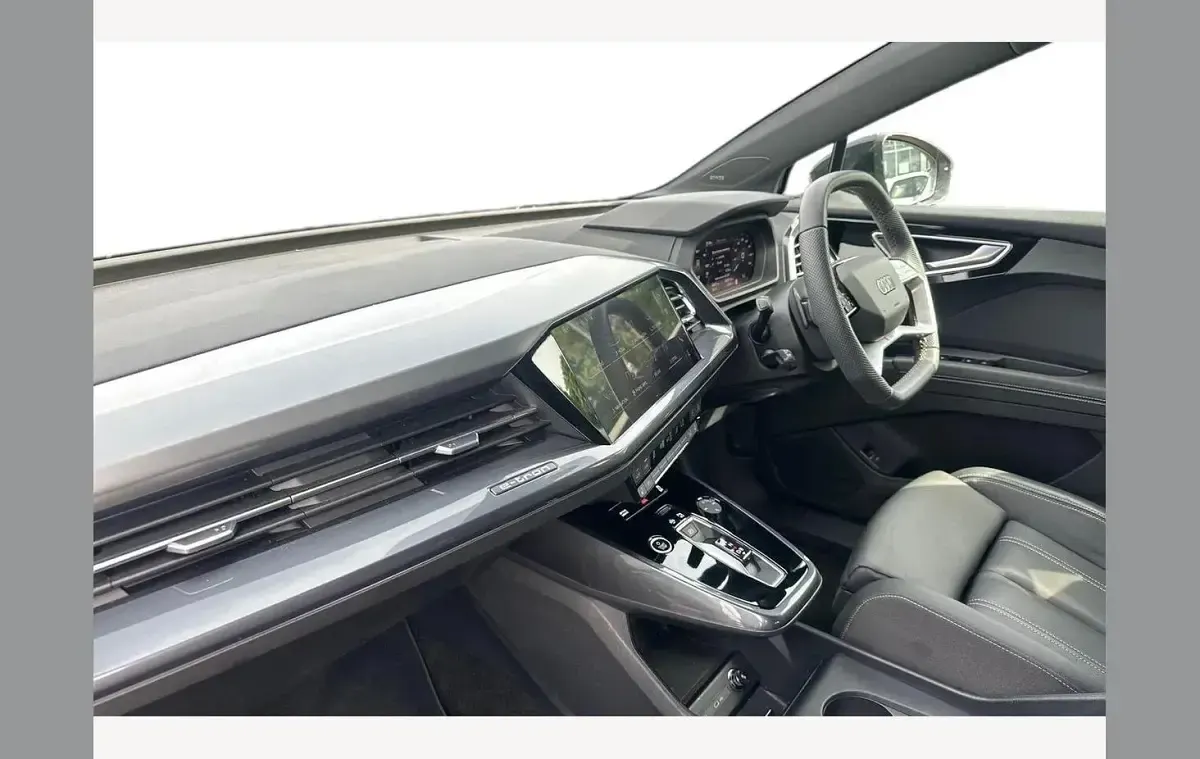 Used Audi Q4 e-tron Black Edition 210 kW (286 HP) 2025 Grey SUV