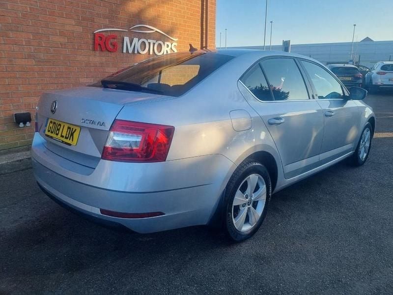 Used Skoda Octavia SE Technology 115 HP (84 kW) 2018 Silver Hatchback