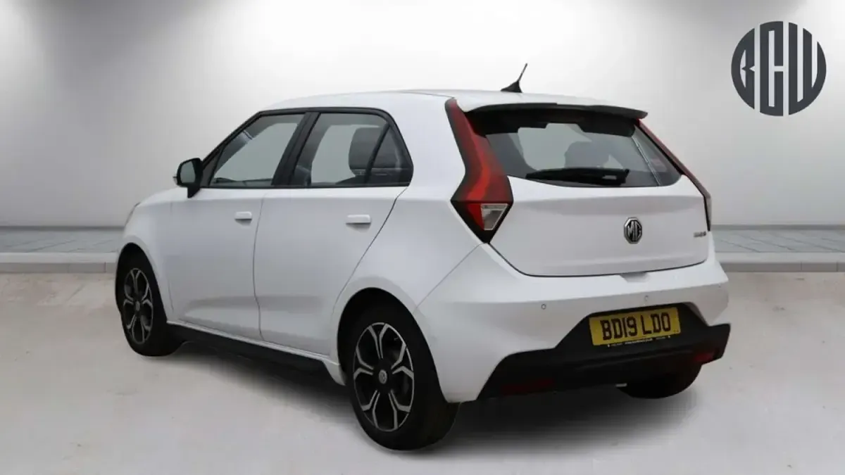Used MG MG3 Excite 106 HP (77 kW) 2019 White Hatchback