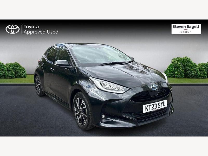 Used Toyota Yaris Hybrid Design 2023 Black Hatchback