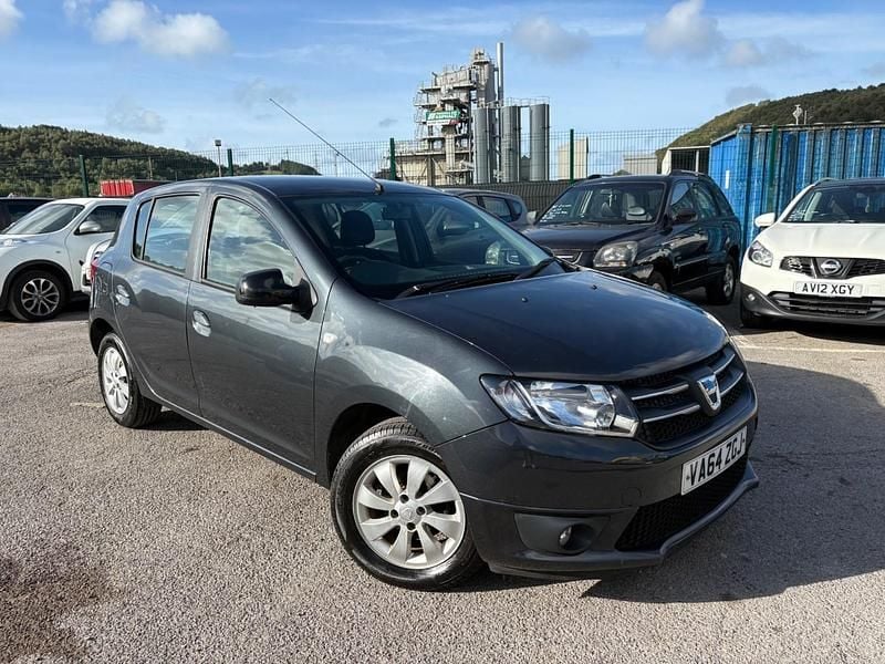 Grey Used 2015 Dacia Sandero Hatchback | £2,295 (Good price) - Image 1/4