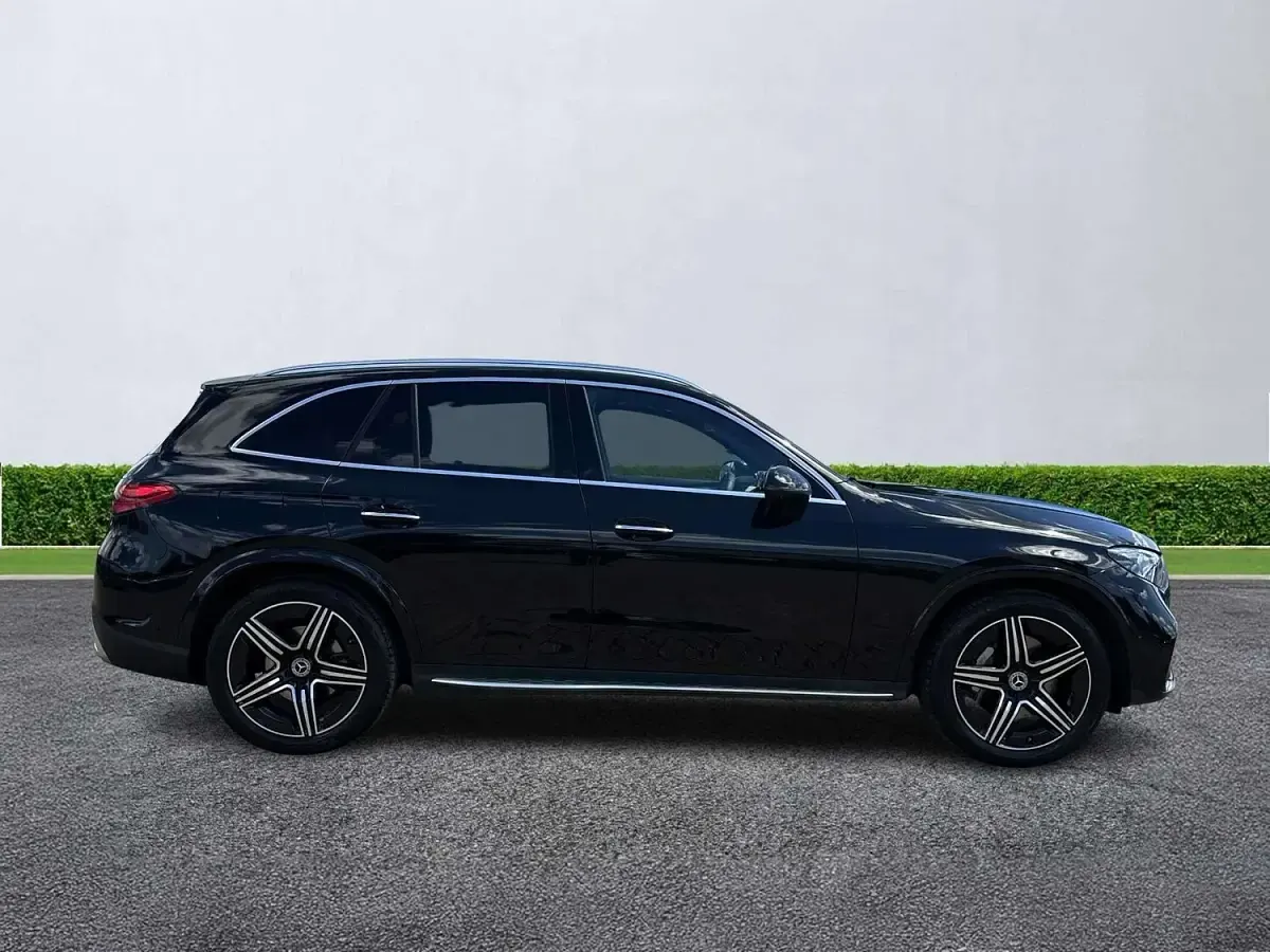 Used Mercedes GLC220 AMG line 2025 Black SUV