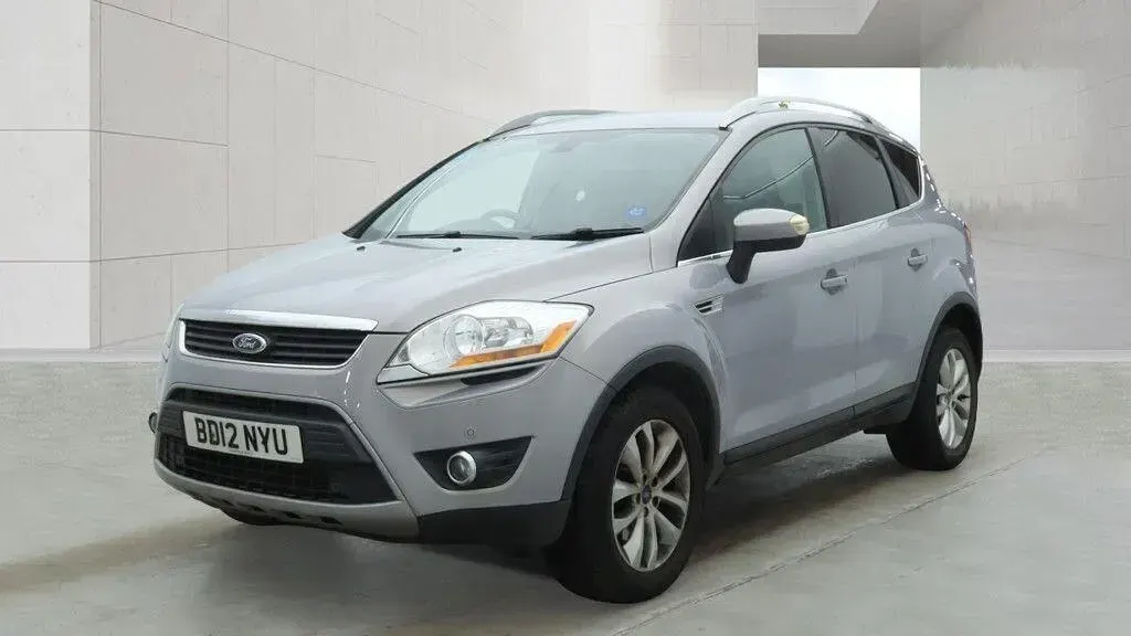Used Ford Kuga Titanium 140 HP (102 kW) 2012 Silver SUV