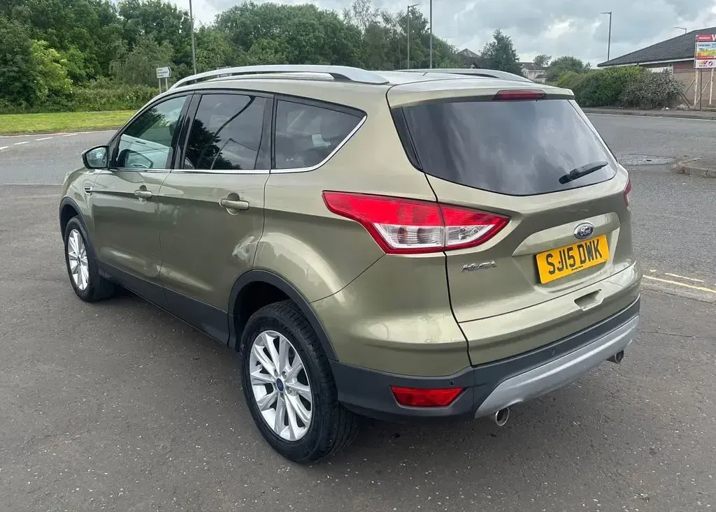 Used Ford Kuga Titanium 150 HP (110 kW) 2015 Green SUV