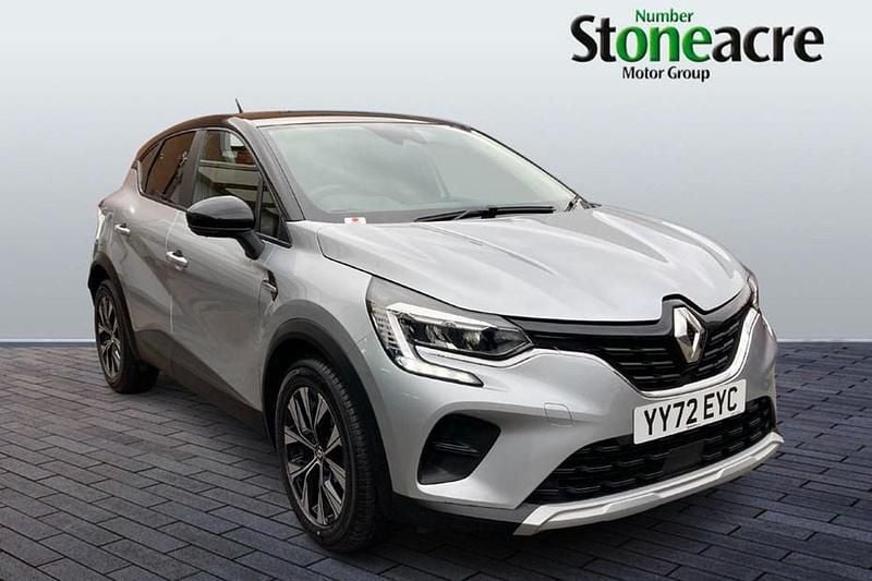 Grey/black Used 2022 Renault Captur LIMITED SUV | £14,890 (A bit pricey) - Image 1/1