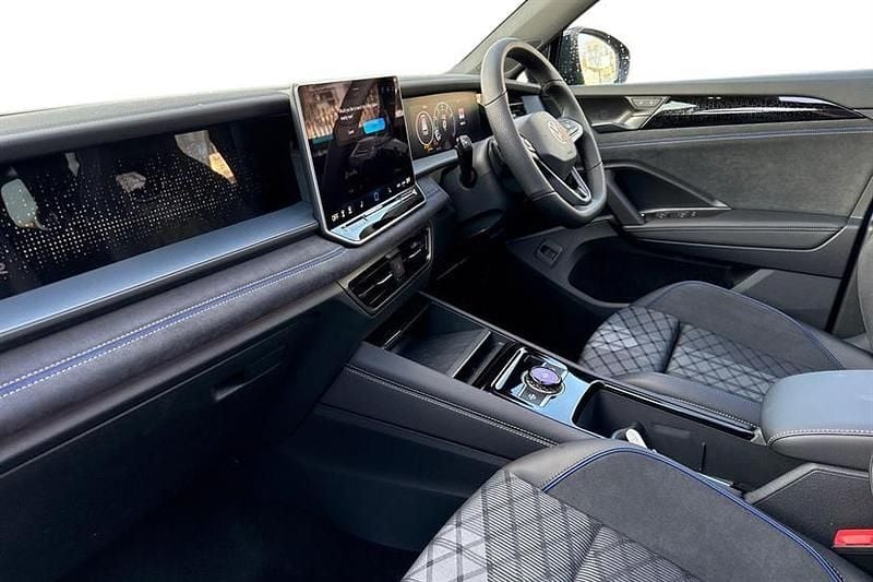 New VW Tayron R-line 150 HP (110 kW) 2026 Ultra violet SUV