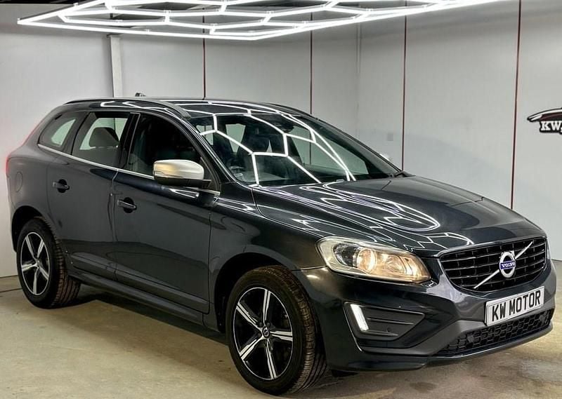 Used Volvo XC60 R-Design 190 HP (139 kW) 2017 Grey SUV