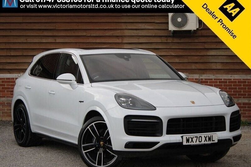 Used 2020 Porsche Cayenne S E-Hybrid SUV | £49,995 (Fair price) - Image 1/1