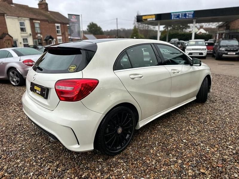 Used Mercedes A180 AMG 109 HP (80 kW) 2014 White Hatchback