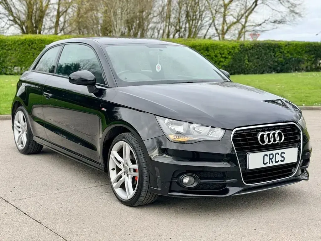 Begagnad Audi A1 S-Line 86 HK (63 kW) 2015 Svart Halvkombi