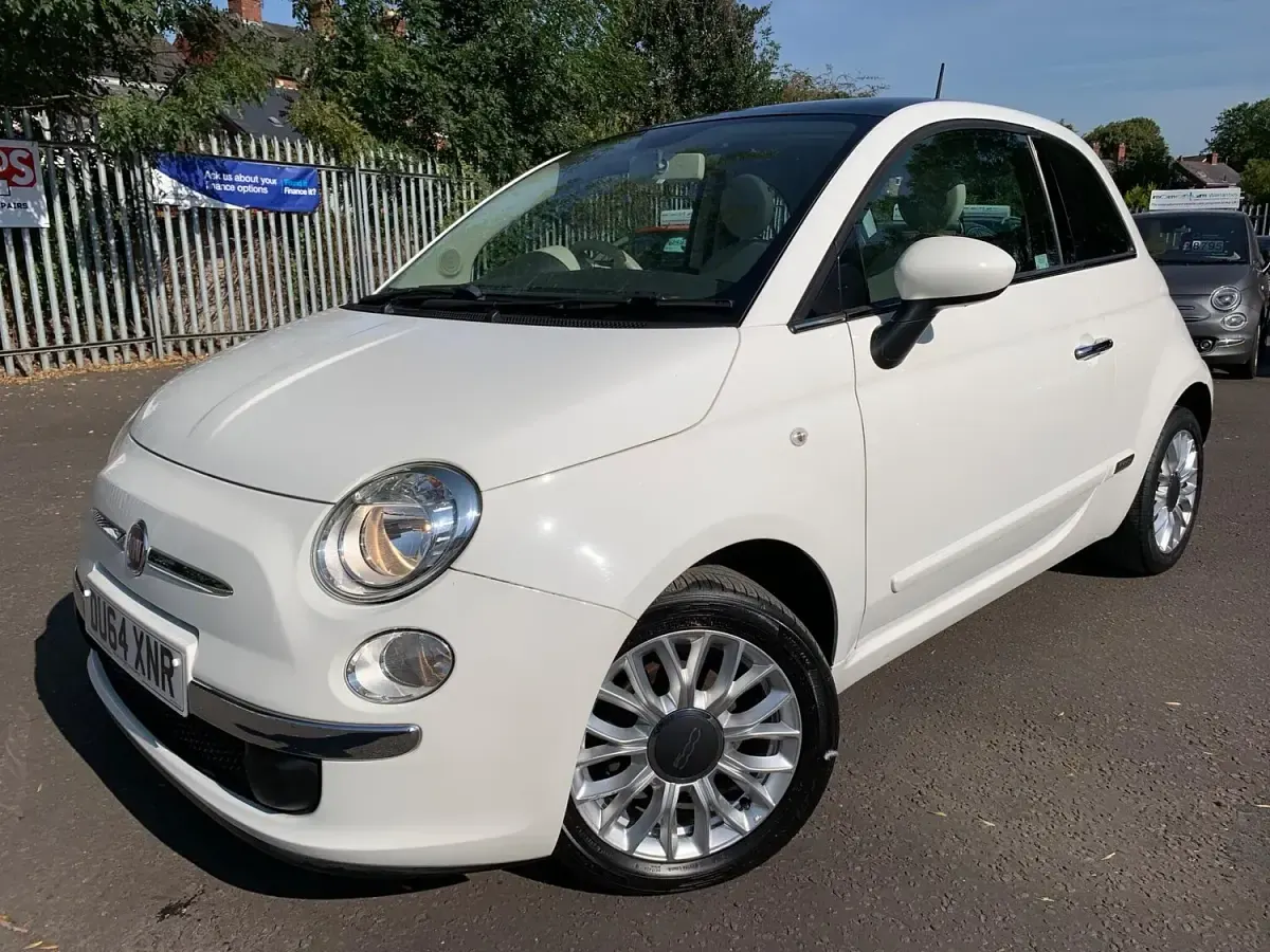 Used Fiat 500 Lounge 69 HP (50 kW) 2014 White Hatchback