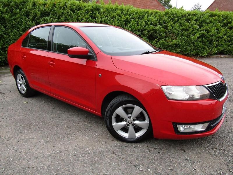 Red Used 2013 Skoda Rapid SE Hatchback | £5,987 (Fair price) - Image 1/4