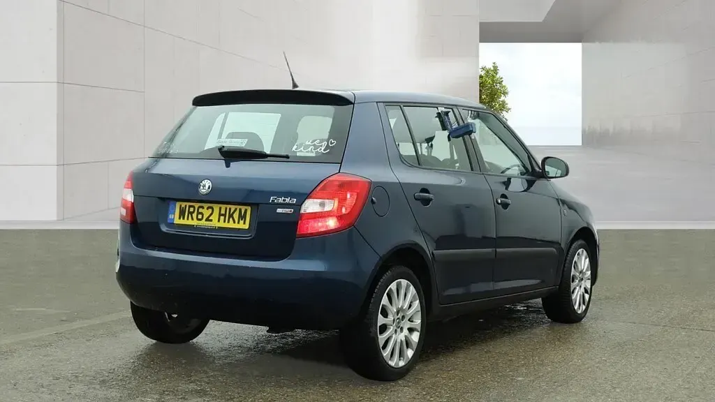 Used Skoda Fabia Elegance 105 HP (77 kW) 2013 Blue Hatchback