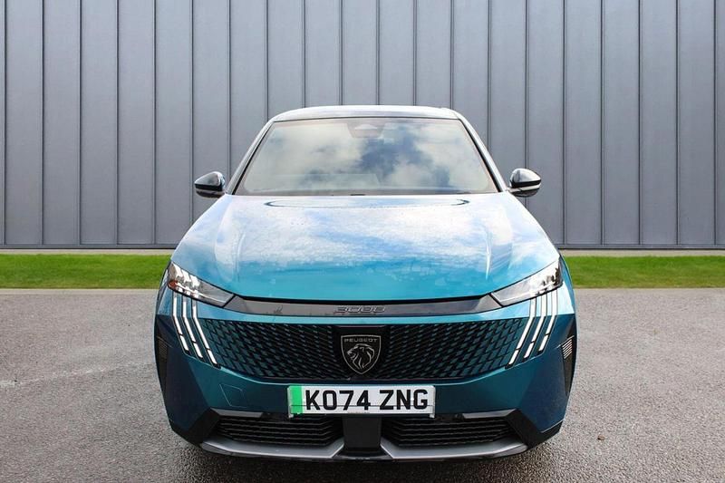 Used Peugeot e-3008 GT 152 kW (207 HP) 2025 Blue SUV
