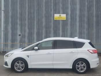 Used Ford S-MAX Titanium 190 HP (139 kW) 2022 White MPV