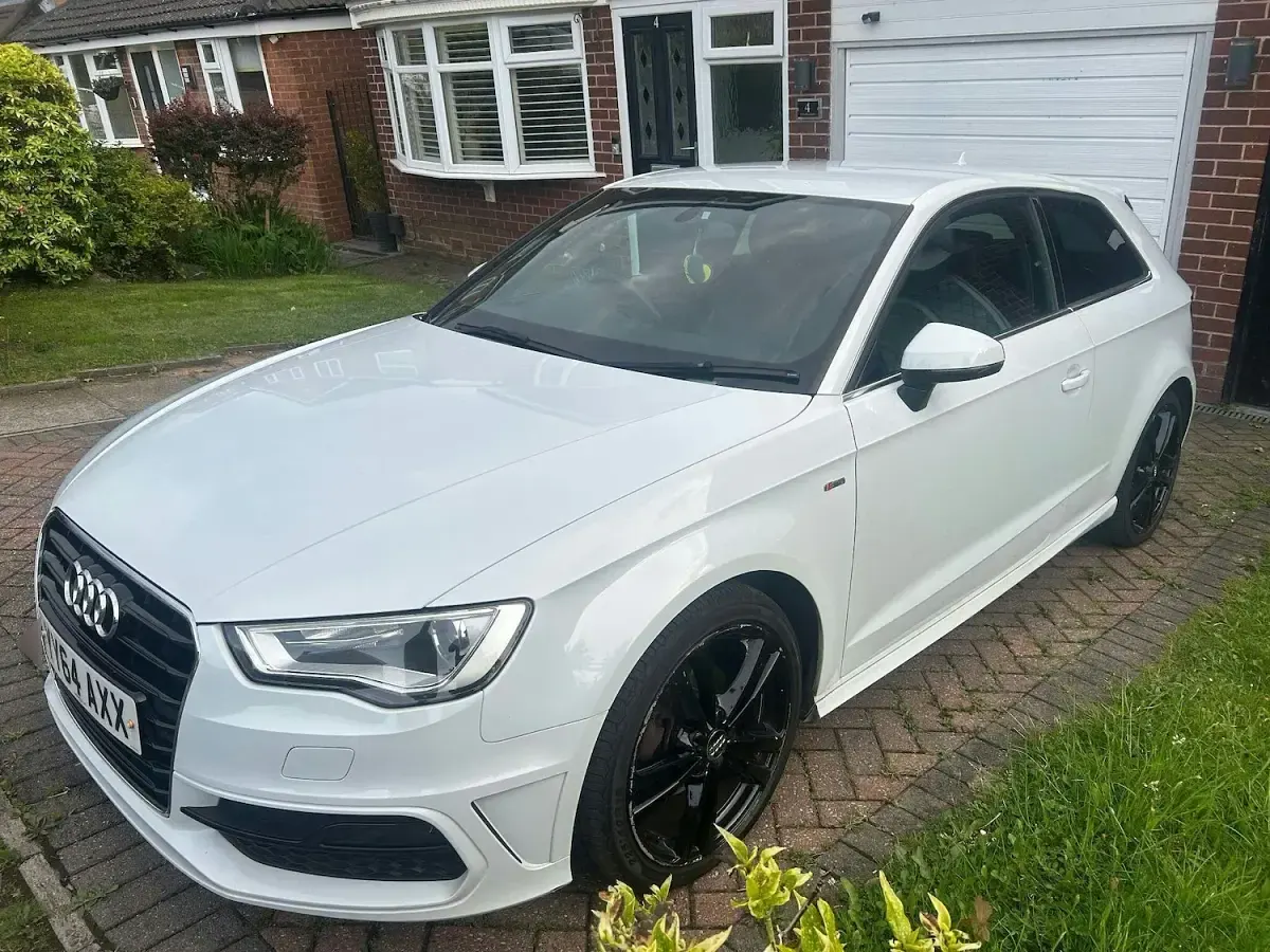 Used Audi A3 S-Line 125 HP (91 kW) 2014 White Hatchback