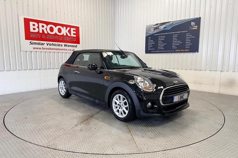 Used 2017 Mini Cooper D Hatchback | £9,490 (Fair price) - Image 1/1