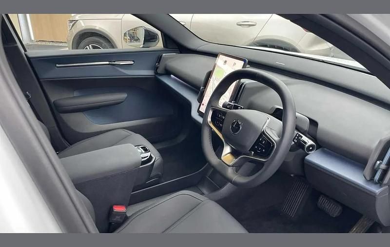 New Volvo EX30 Performance 310 kW (422 HP) 2025 White SUV