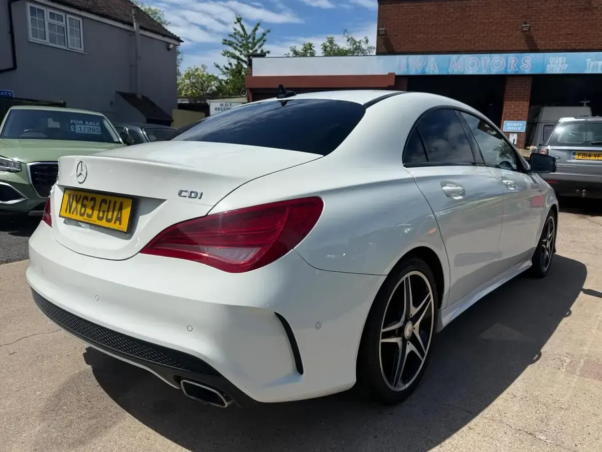 Used Mercedes CLA220 AMG 170 HP (125 kW) 2013 White Sedan