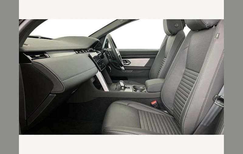 Used Land Rover Discovery Sport SE Dynamic 204 HP (150 kW) 2025 Unknown SUV