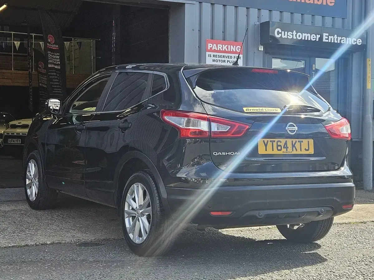 Used Nissan Qashqai Acenta Premium 115 HP (84 kW) 2014 Black SUV
