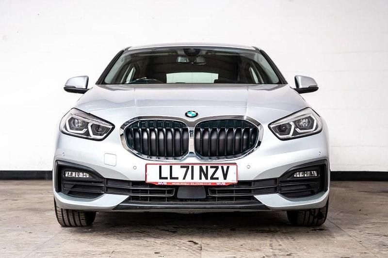 Used BMW 116 Comfort Edition 116 HP (85 kW) 2021 Silver Hatchback